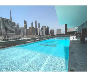 Burj Khalifa Poolside, Canal Boardwalk, Parking